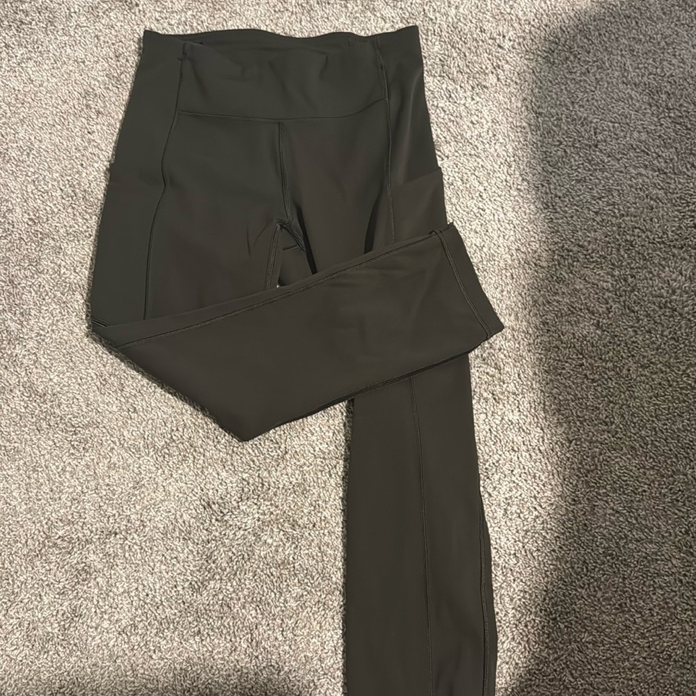 Fast and Free High-Rise Tight 25"  hunter green leggings